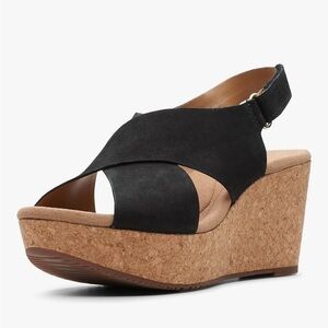 Clarks Women's Annadel Eirwyn Wide Width Wedge Heel
